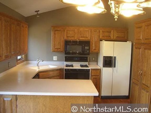 2nd image of 1943 152nd Ln NE