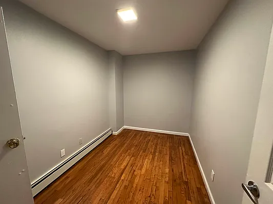 Rented by Premier Metro Realty Corp | media 19