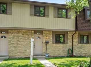 105 Hansen Rd N #70, Brampton, ON L6V 3C9