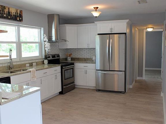 2nd image of 1660 San Roy Dr