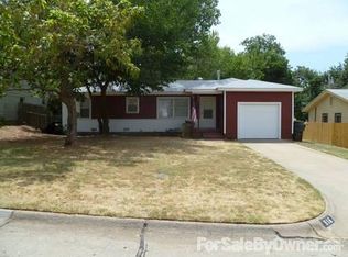 916 Crabtree Cv, Midwest City, OK 73110