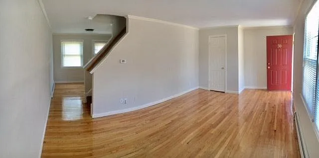 4 bed, 1.5 bath, 1620 sqft, $4,250 — Photo 4