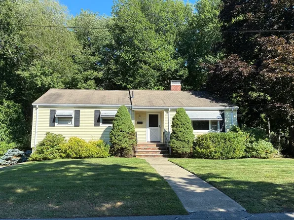 20 Plymouth Rd, Wakefield, MA 01880