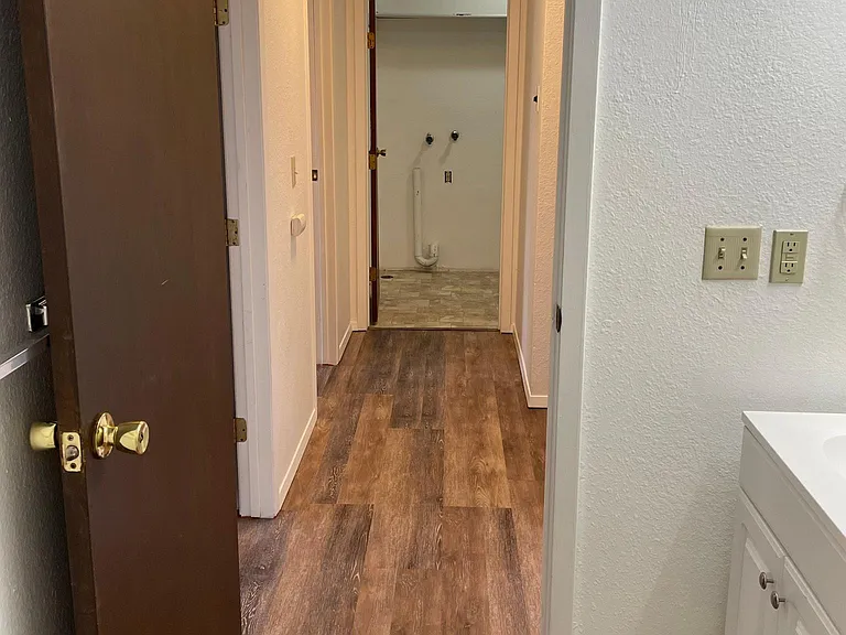 Dawn Dr — Photo 14