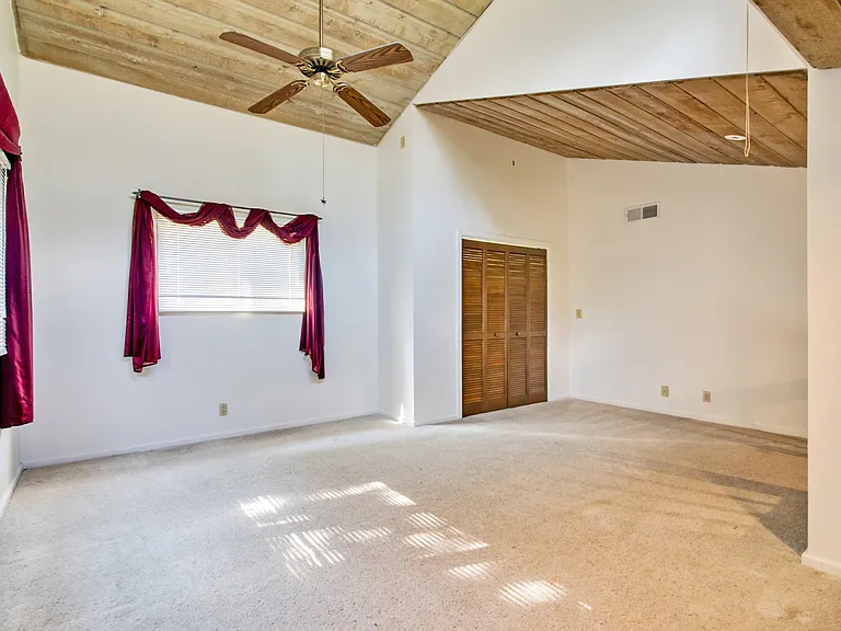 512 Druid Lndg — Photo 30
