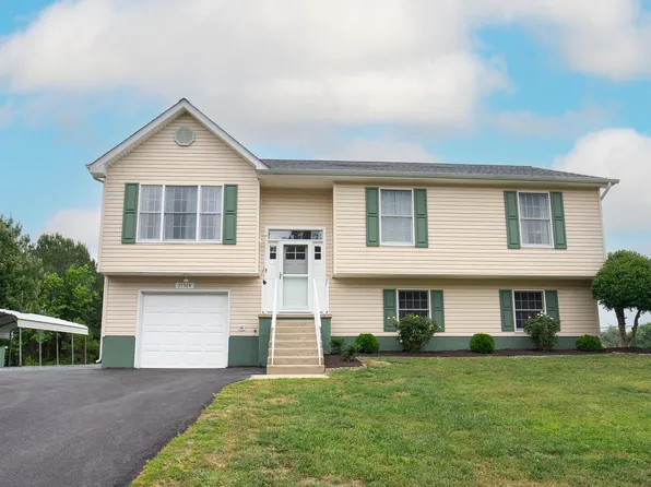 21564 Harrison St, Great Mills, MD 20634