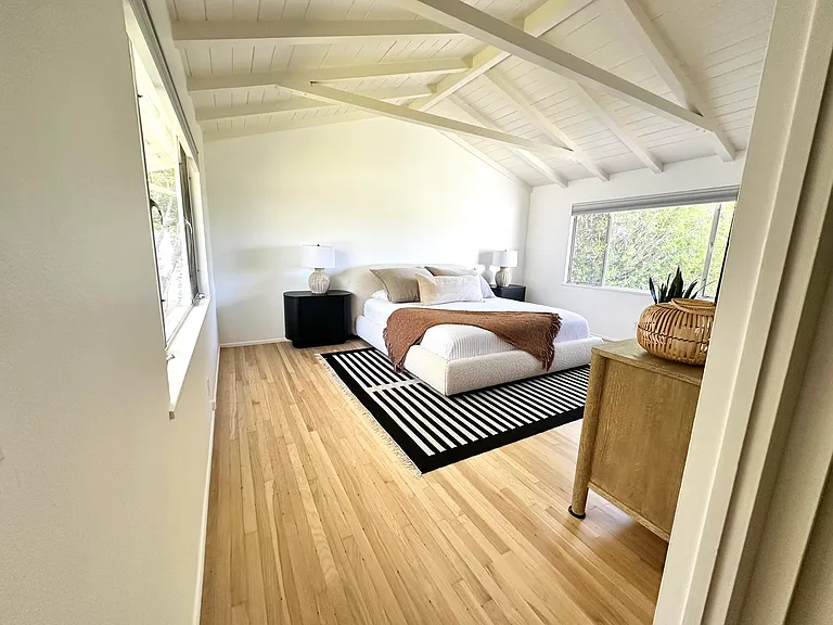 450 Santa Rosa Ln — Photo 9