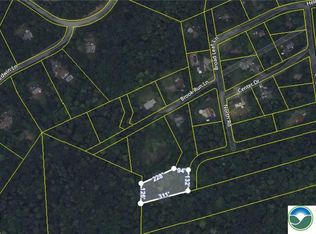 11 Evergreen Ln, Stroudsburg, PA 18360