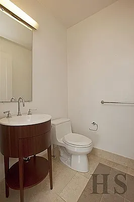 Rented by R New York | media 6