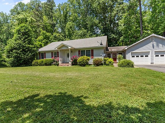 3rd image of 119 Harris Dr