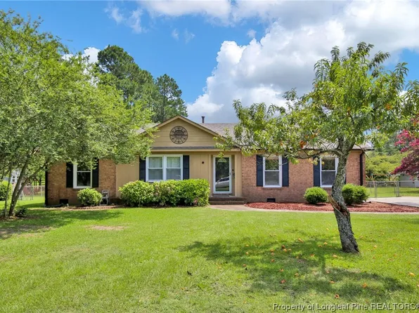 449 Stacy Weaver Dr, Fayetteville, NC 28311