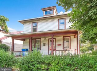 29 Harding St, Manchester, PA 17345