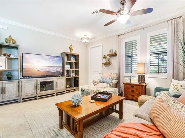 1359 Artesia Dr E Unit 102, Naples, FL 34113