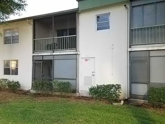3rd image of 4149 NW 90th Ave APT 205