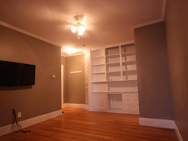 15 Park Vale Ave #11 — Photo 2