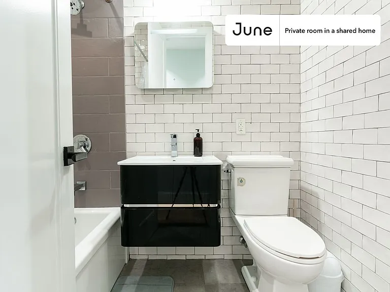 2376 Adam Clayton Powell Jr Blvd #B — Photo 12