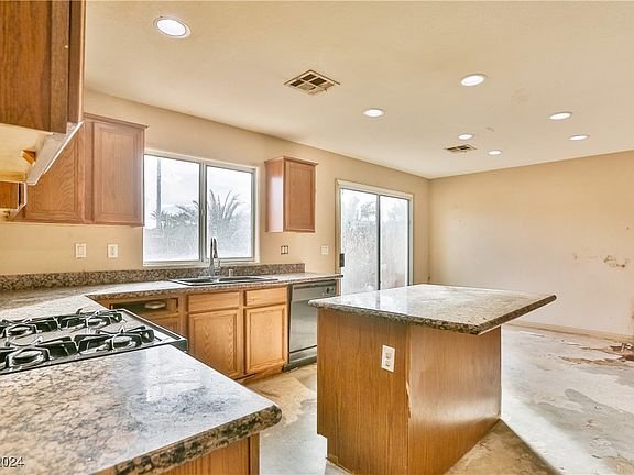 4th image of 8897 Bonneville Peak Ct
