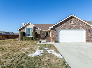 808 S 88th Ave, Yakima, WA 98908