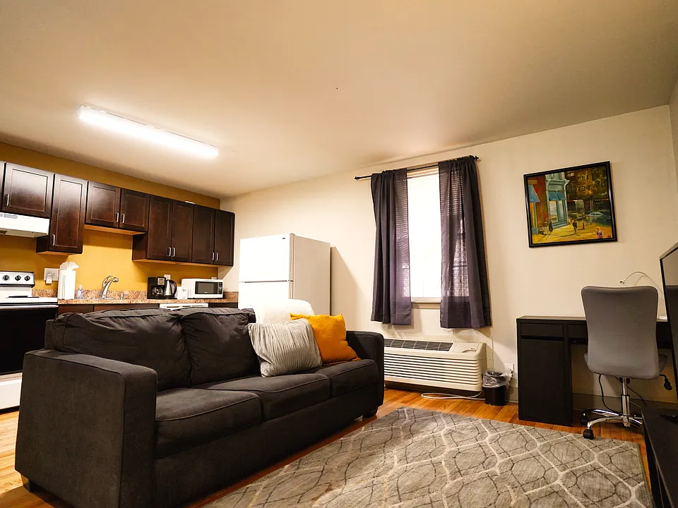 513 Park Ave #1
