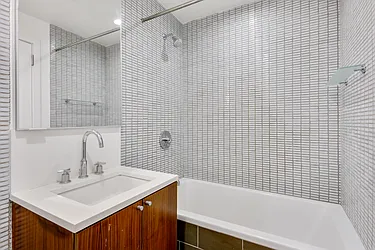 Rented by R New York