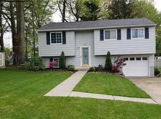 363 Sanbern Dr, Mercer, PA 16137