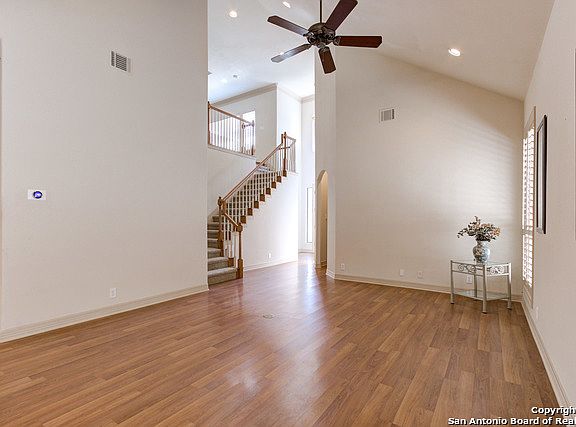 5th image of 3459 Monterrey Oak