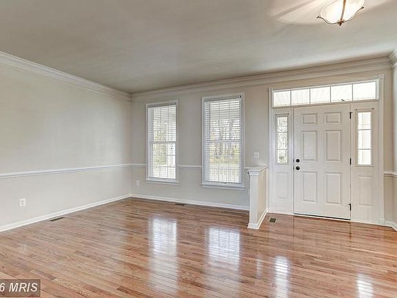 3rd image of 4688 Allens Mill Blvd