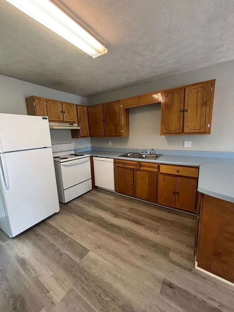Wheeler Drive Apts - ANS — Photo 3