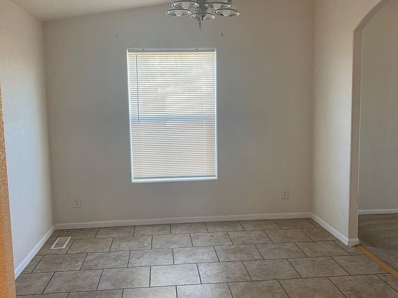 5th image of 1680 Bluebonnet Blvd