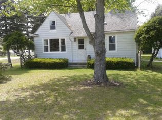 3324 S Eber Rd, Swanton, OH 43558