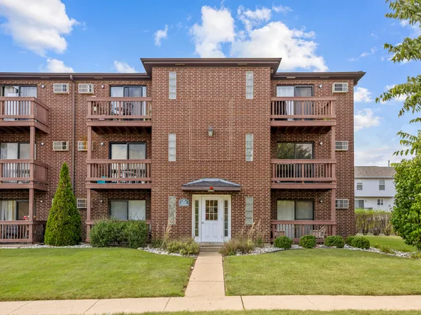 1110 Cedar St APT 3B, Glendale Heights, IL 60139