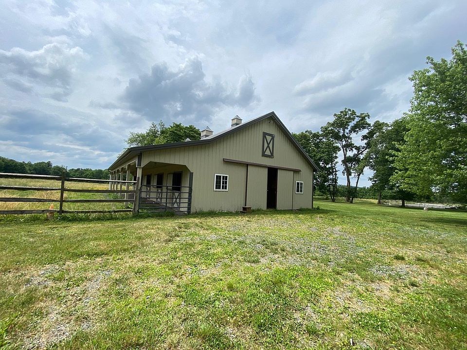 85 Williams Rd, Douglassville, PA 19518 | Zillow