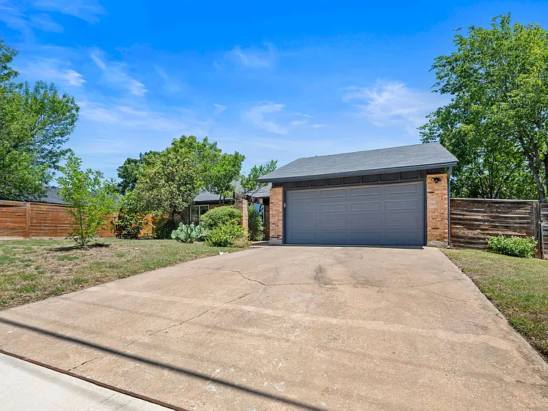 1510 Coronado Hills Dr — Photo 4