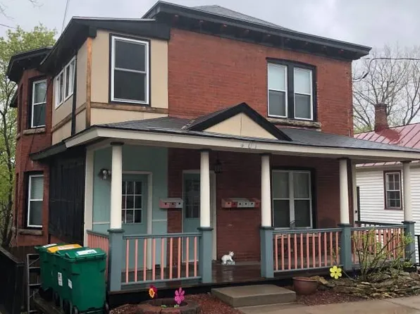 401 Laurel St W APT 2, Stillwater, MN 55082