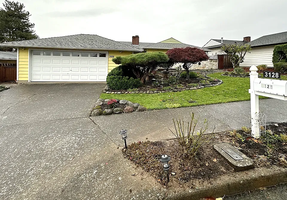 3128 NE 140th Ave