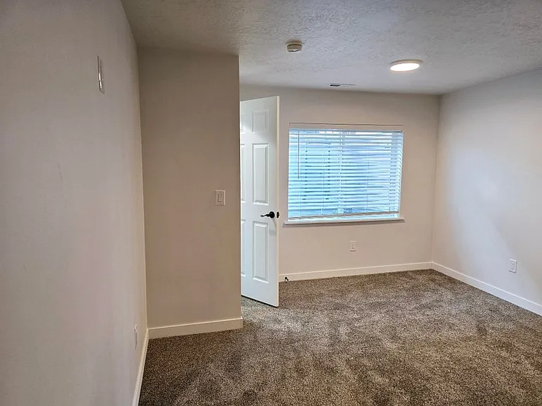 5338 W Iron King Dr — Photo 13
