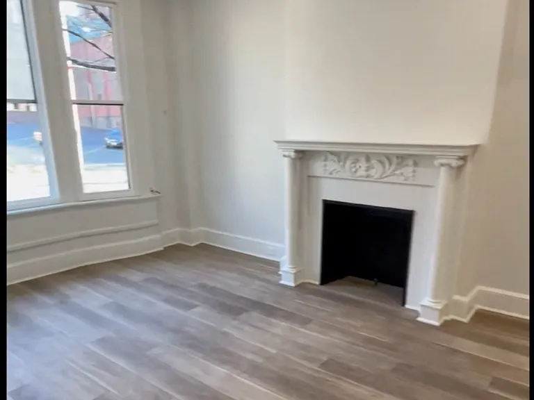 98 Chestnut St #1F — Photo 1
