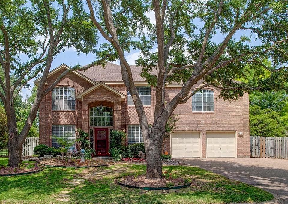 1st image of 1349 Trinity Dr