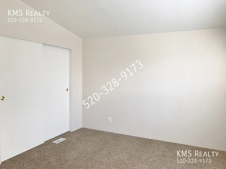 4861 N River Vista Dr — Photo 10