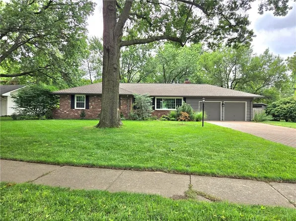 11 W 109th St, Kansas City, MO 64114