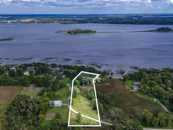 46910 Boes Dr, Pelican Rapids, MN 56572
