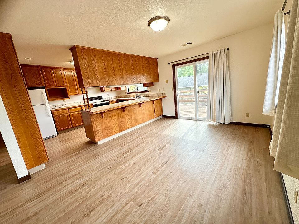 1st image of 6242 Pryor St