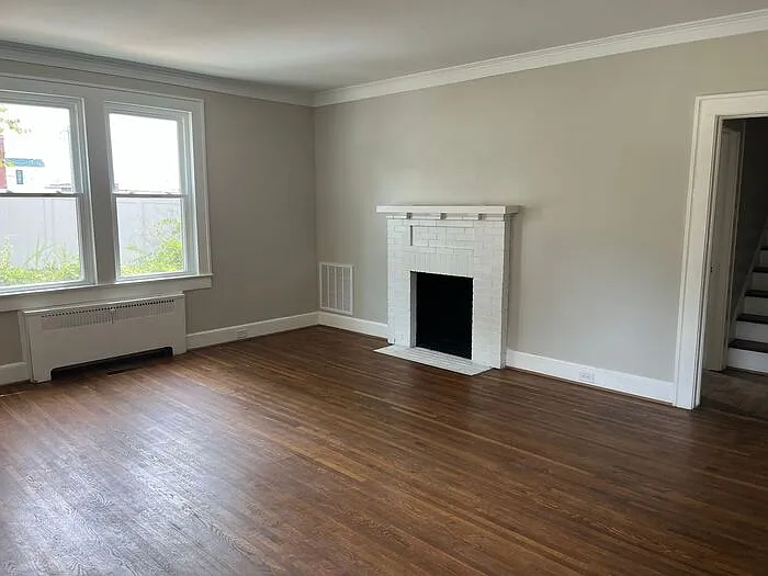 3 bed, 2.0 bath, 1800 sqft, $1,700 — Photo 3