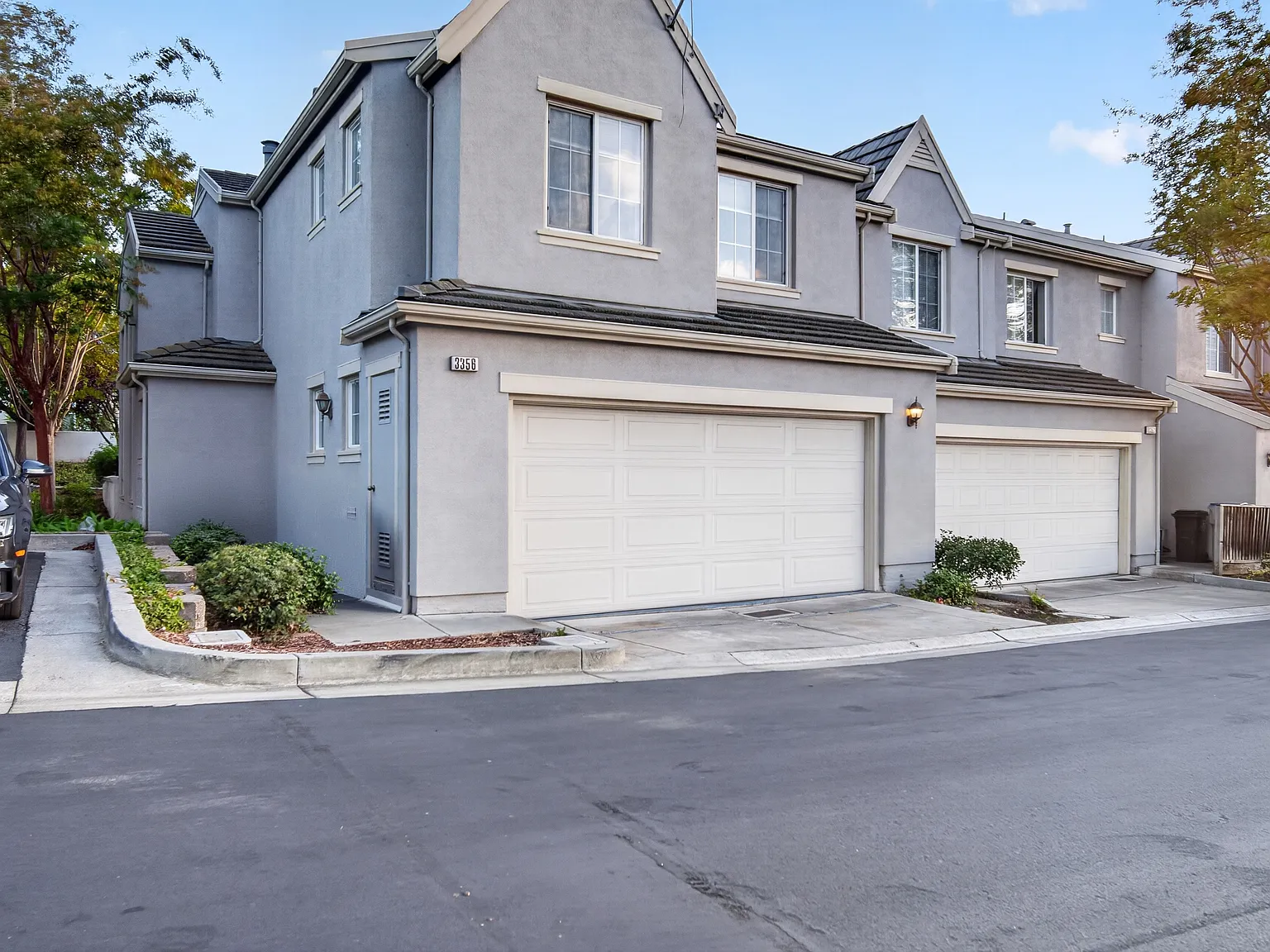 3 bed, 2.5 bath, 1456 sqft, $4,800 — Photo 2
