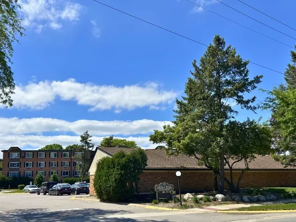1206 S New Wilke Rd APT 206, Arlington Heights, IL 60005