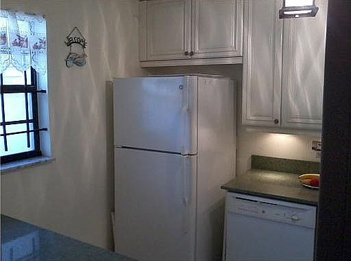 5th image of 950 Euclid Ave APT 206