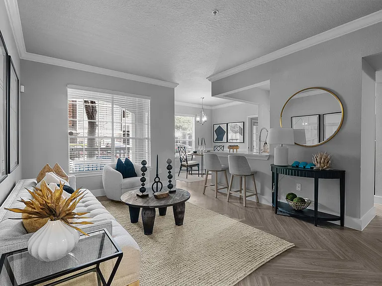 Weston at Copperfield — Photo 5