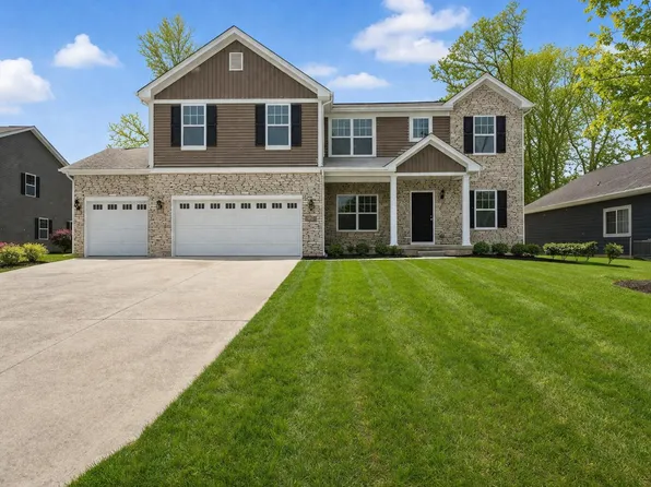 22 Levanno Dr, Crown Point, IN 46307