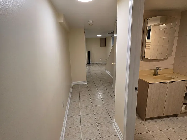 20 Edna Ave #BASEMENT — Photo 20