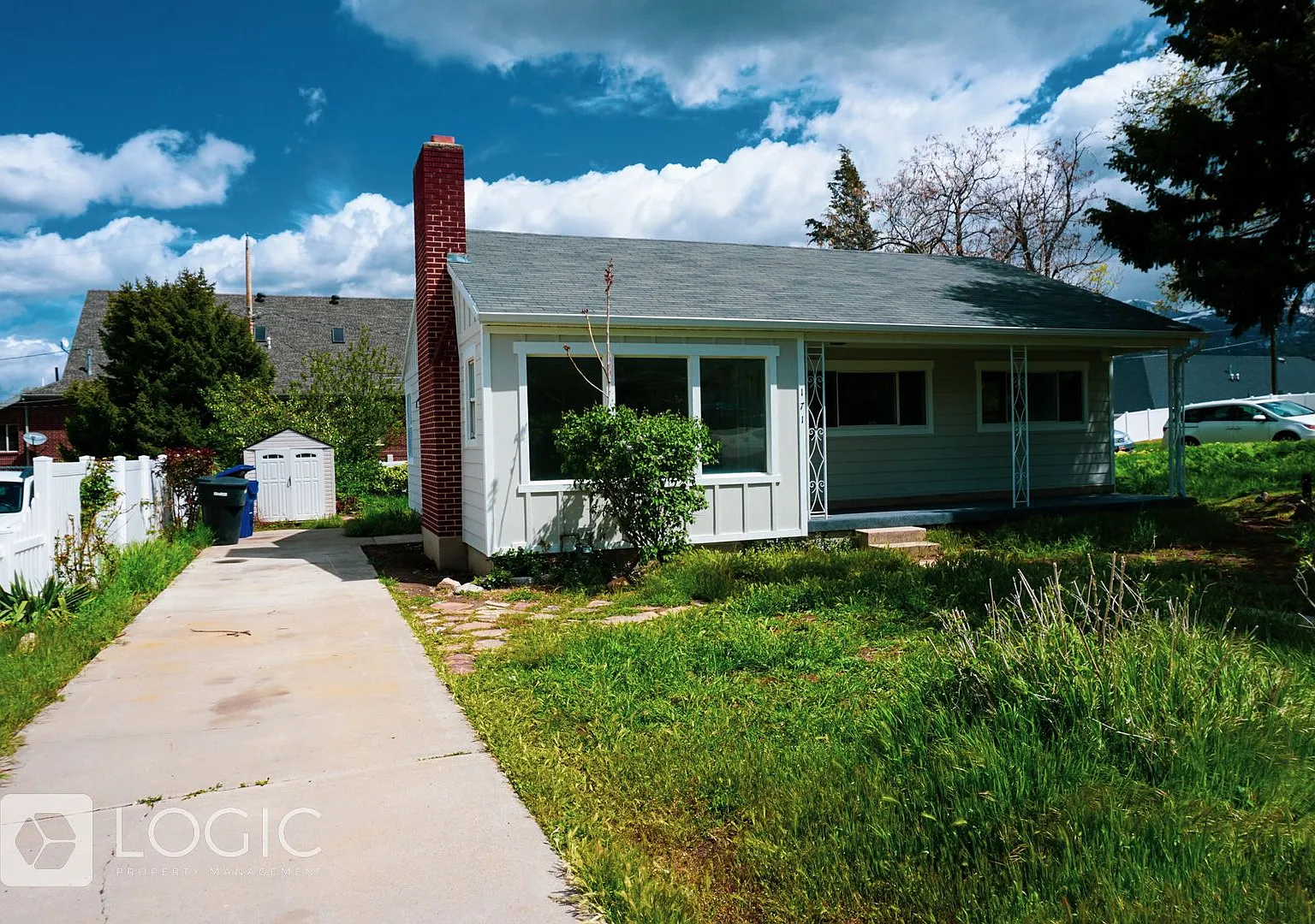 3 Bed / 1 Bath Upper-Level Home for Rent in Bountiful, UT — Photo 2